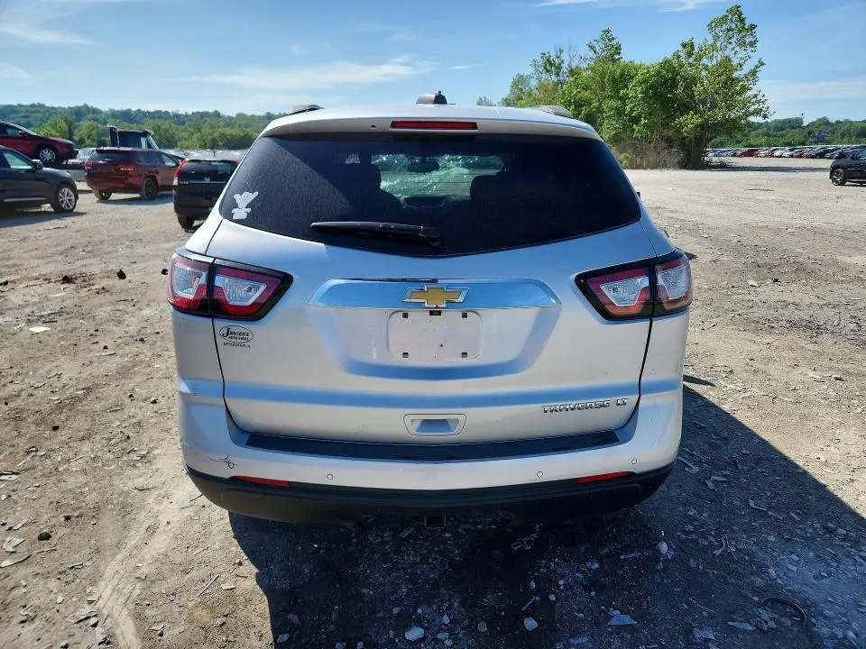2016 CHEVROLET TRAVERSE LT  