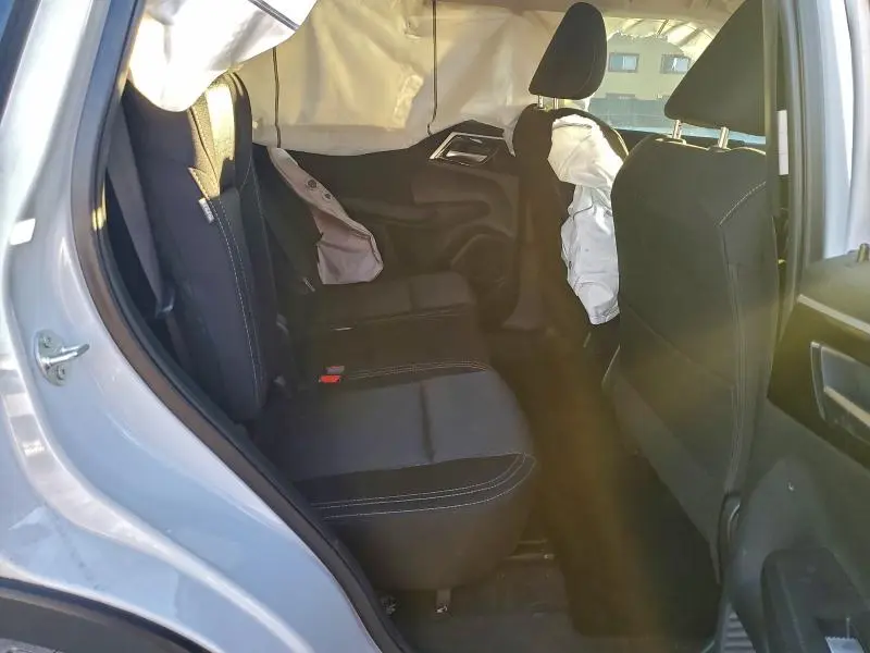 2024 MITSUBISHI OUTLANDER ES  