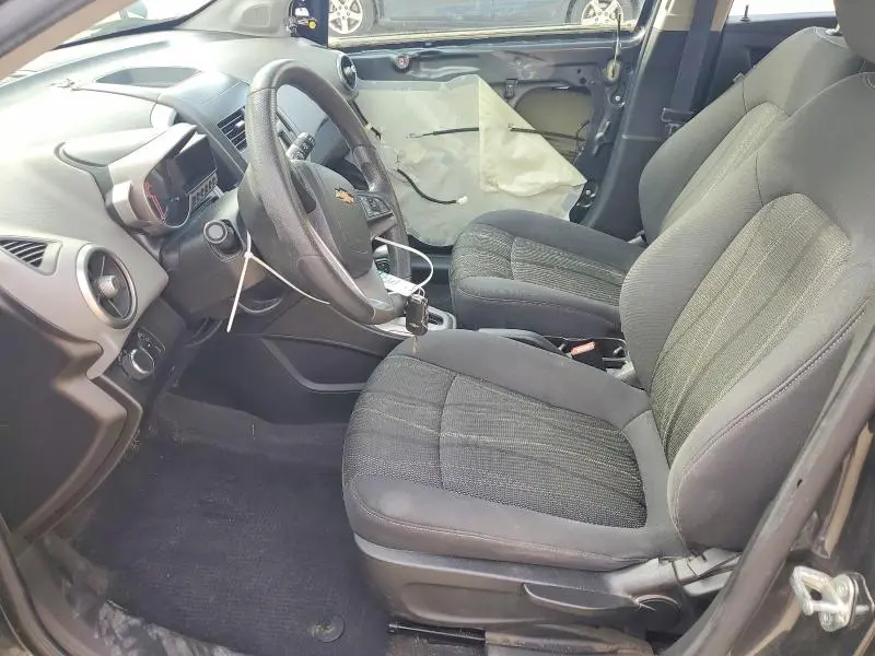 2016 CHEVROLET SONIC LT  