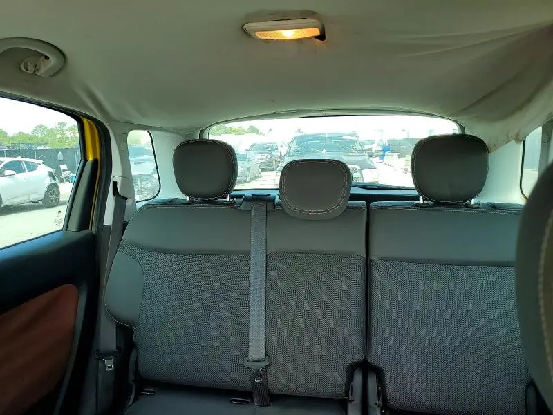 2014 FIAT 500L TREKKING  