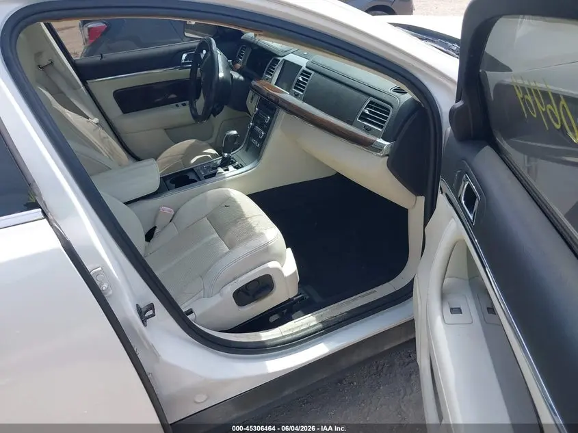 2011 LINCOLN MKS  