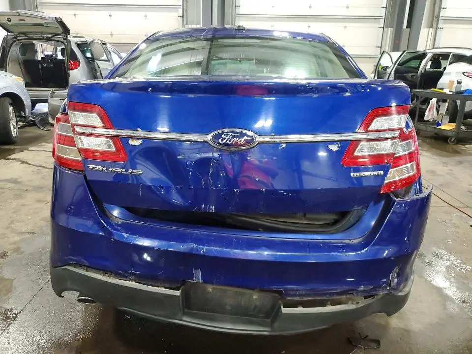 2013 FORD TAURUS SE  