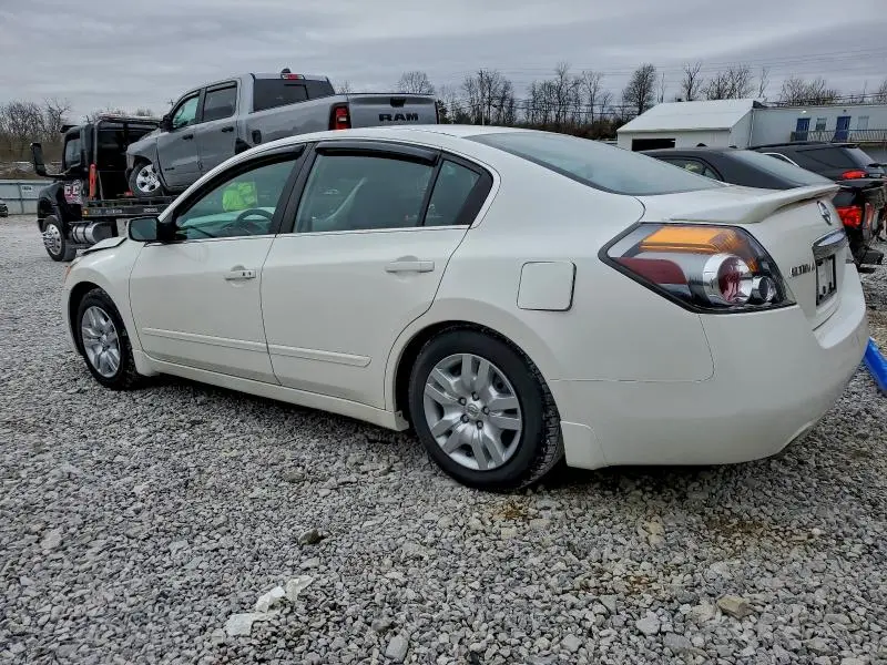 2010 NISSAN ALTIMA BASE  