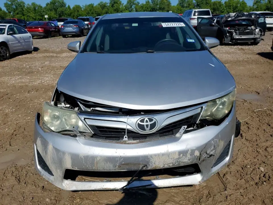 2014 TOYOTA CAMRY LE  