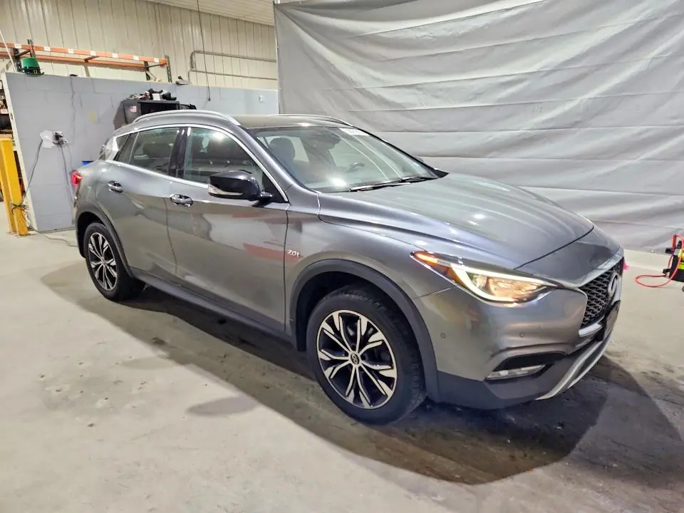 2018 INFINITI QX30 PREMIUM  