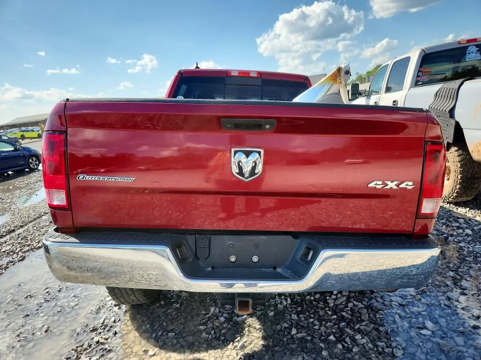 2014 RAM 1500 SLT  