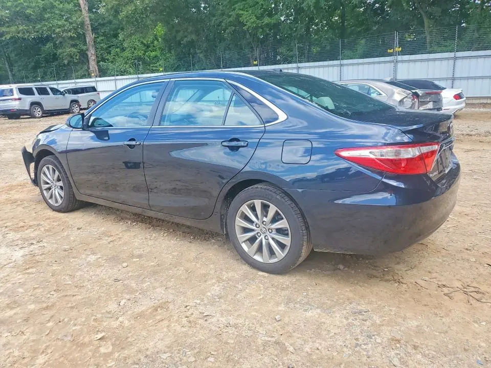 2016 TOYOTA CAMRY XLE  