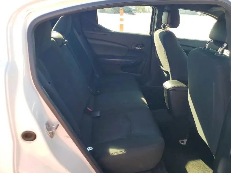 2013 DODGE AVENGER SE  