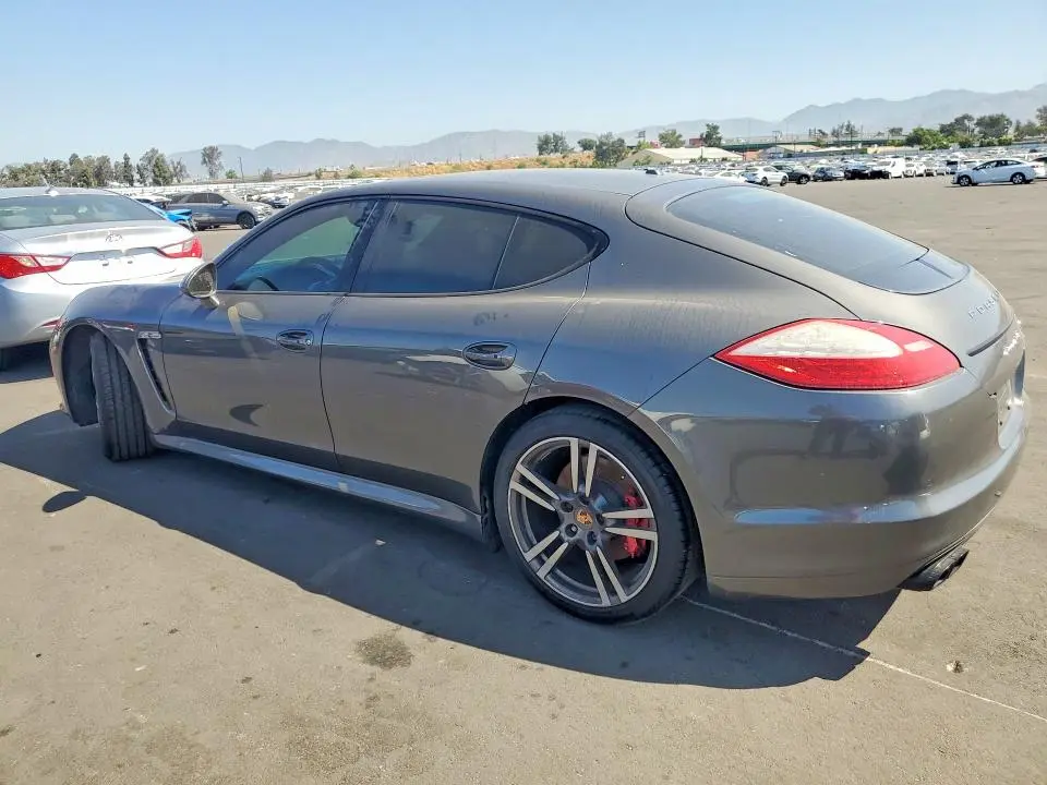 2013 PORSCHE PANAMERA GTS  