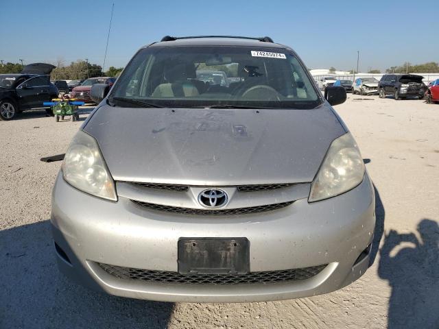 2010 TOYOTA SIENNA CE