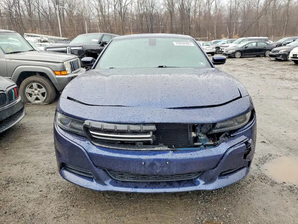 2017 DODGE CHARGER SE  