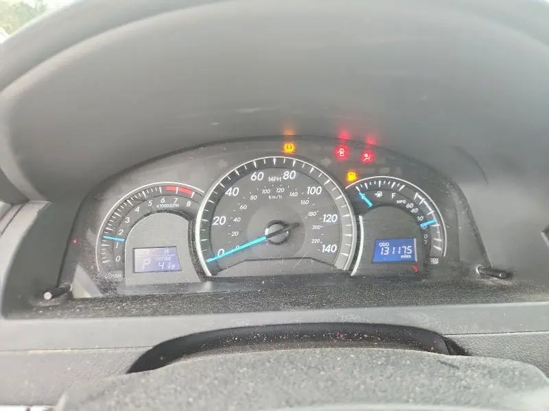 2012 TOYOTA CAMRY LE  