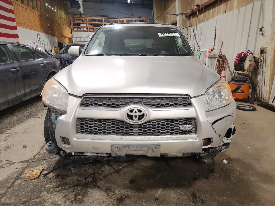 2011 TOYOTA RAV4 LIMITED  