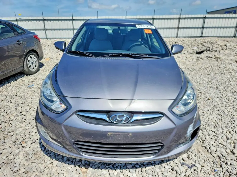 2013 HYUNDAI ACCENT GLS  