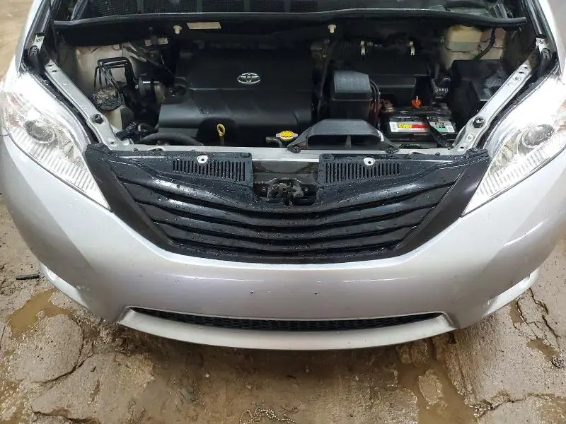 2015 TOYOTA SIENNA L 7-PASSENGER  