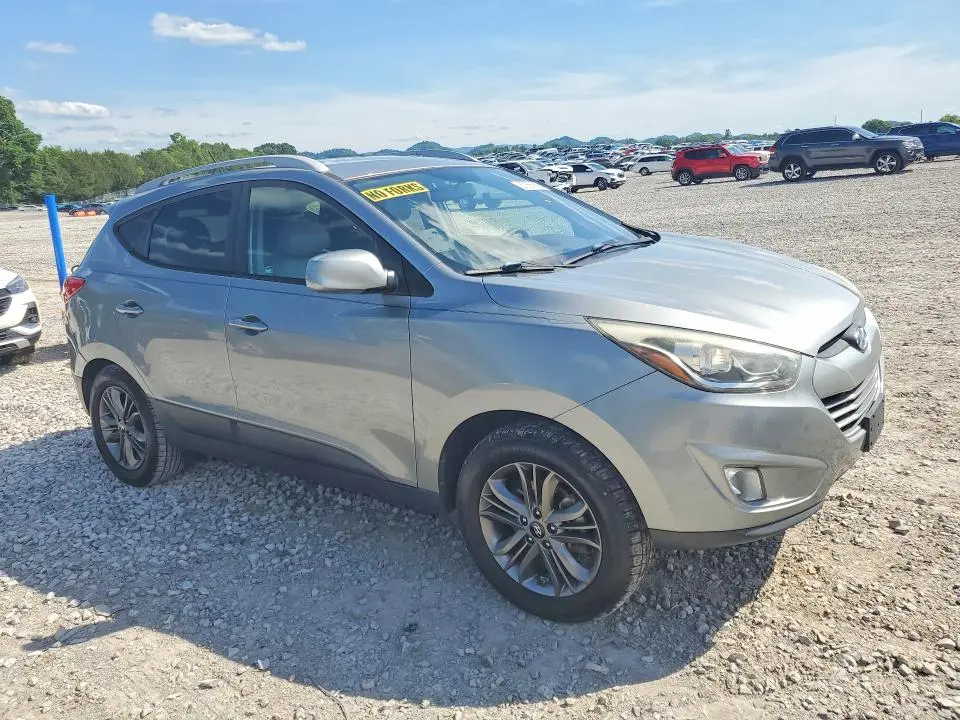 2015 HYUNDAI TUCSON SE  