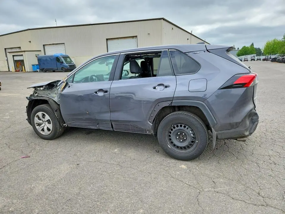 2025 TOYOTA RAV4 LE  