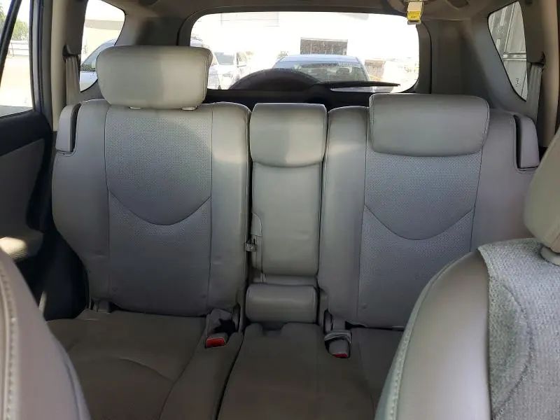 2011 TOYOTA RAV4 LIMITED  
