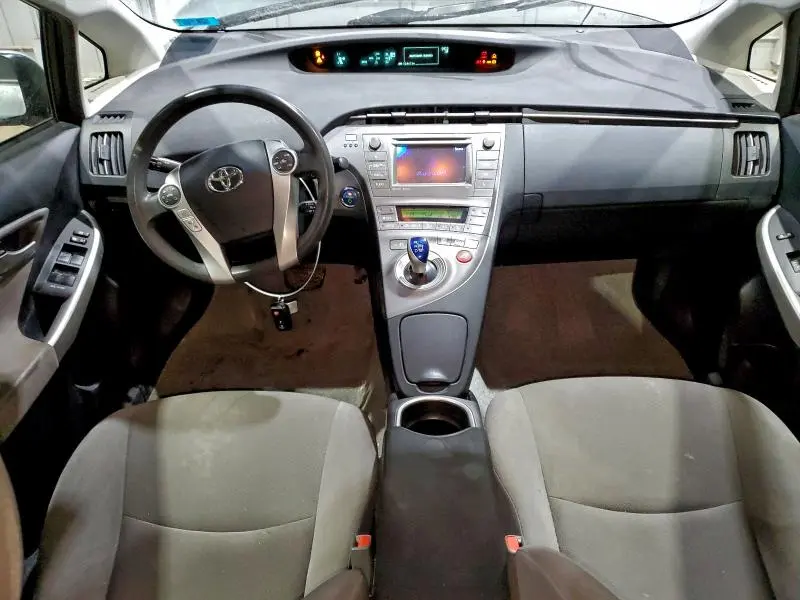 2014 TOYOTA PRIUS   