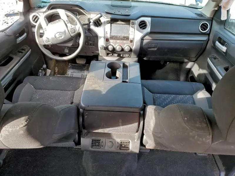 2018 TOYOTA TUNDRA CREWMAX SR5  