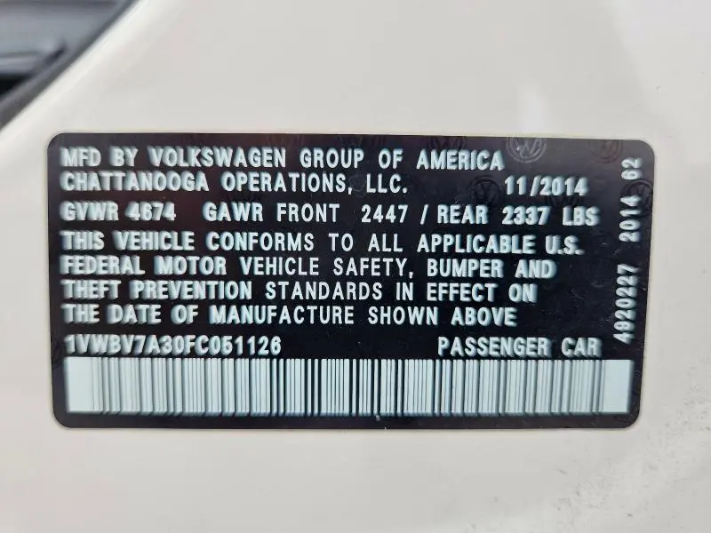 2015 VOLKSWAGEN PASSAT SE  