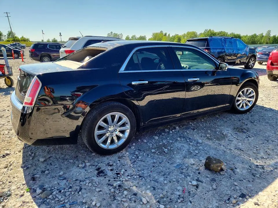 2014 CHRYSLER 300C   