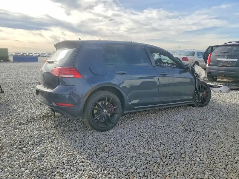 2021 VOLKSWAGEN GTI S  