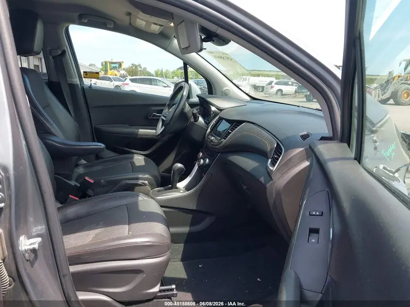 2019 CHEVROLET TRAX LT
