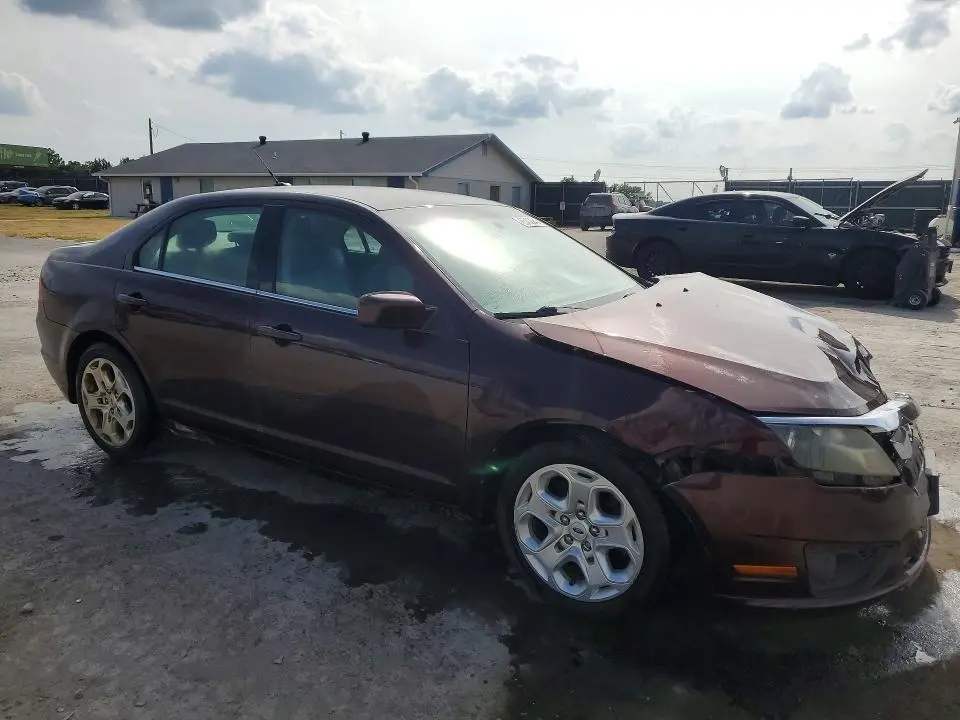 2011 FORD FUSION SE  