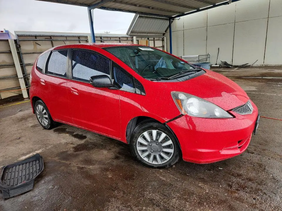 2011 HONDA FIT   