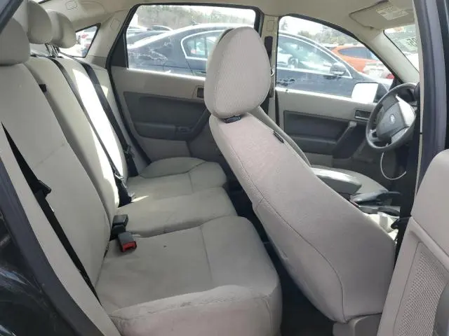 2010 FORD FOCUS S  
