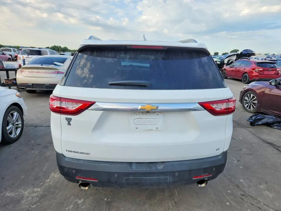 2018 CHEVROLET TRAVERSE LT  