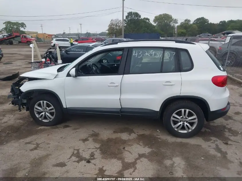 2016 VOLKSWAGEN TIGUAN S