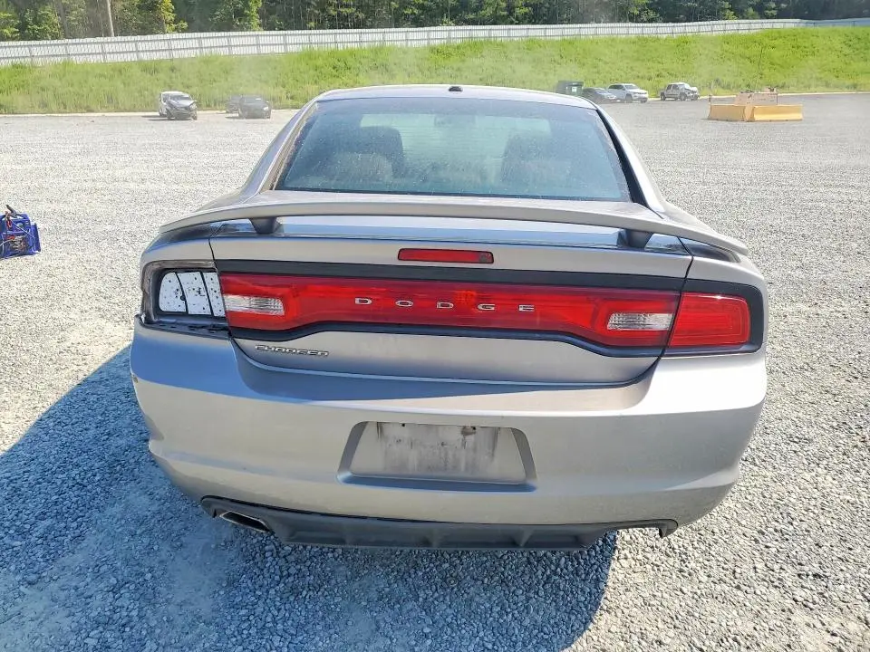 2013 DODGE CHARGER SE  