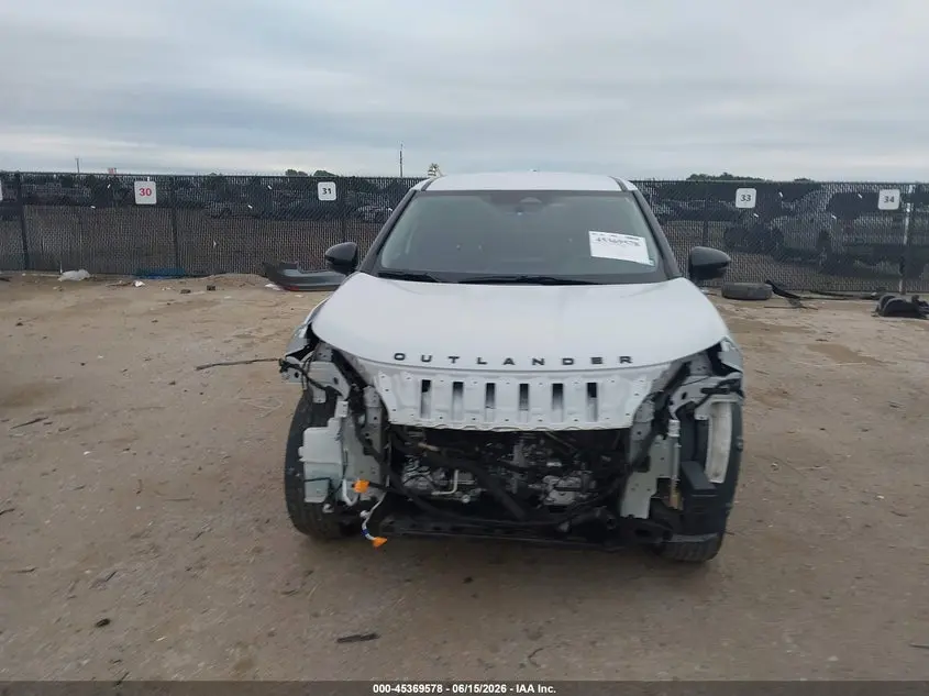2024 MITSUBISHI OUTLANDER SE 2.5 2WD