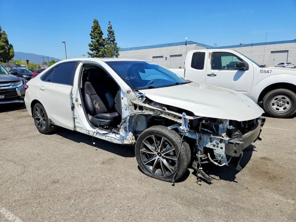 2016 TOYOTA CAMRY XSE V6  