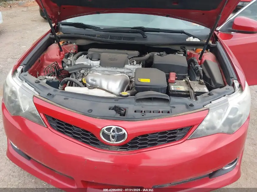 2012 TOYOTA CAMRY SE