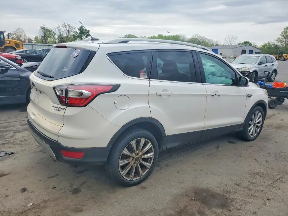 2017 FORD ESCAPE TITANIUM  