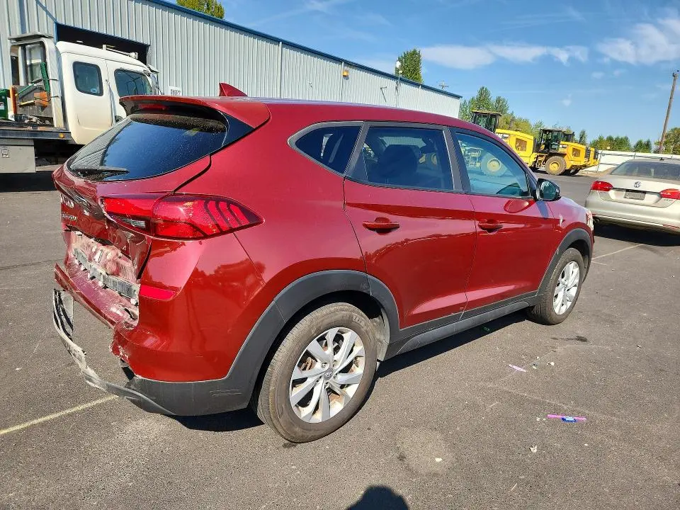2019 HYUNDAI TUCSON SE  
