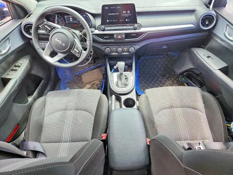 2024 KIA FORTE LX  