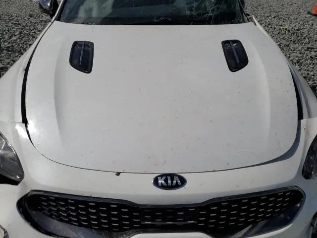 2021 KIA STINGER GT2  