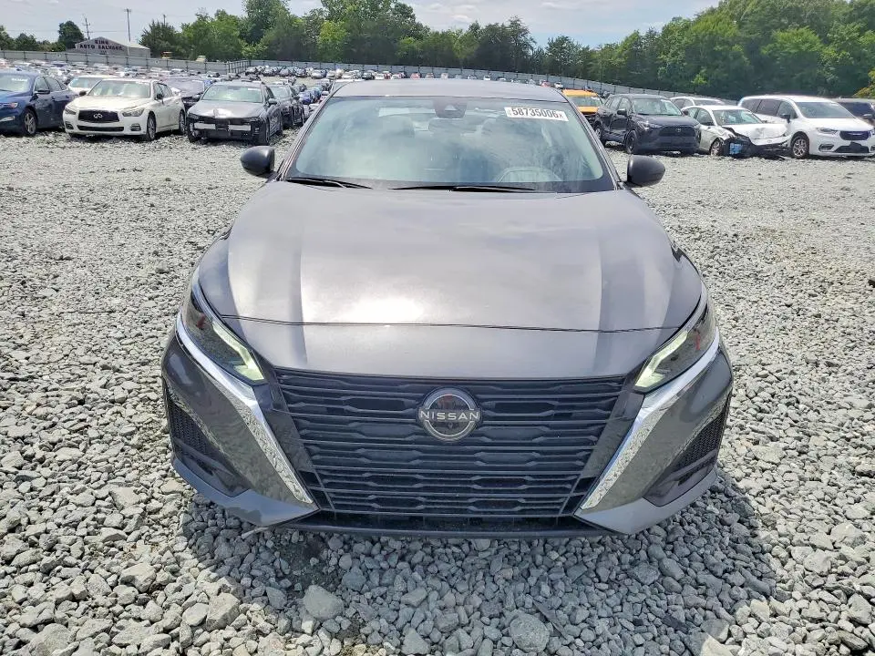 2024 NISSAN ALTIMA SV  