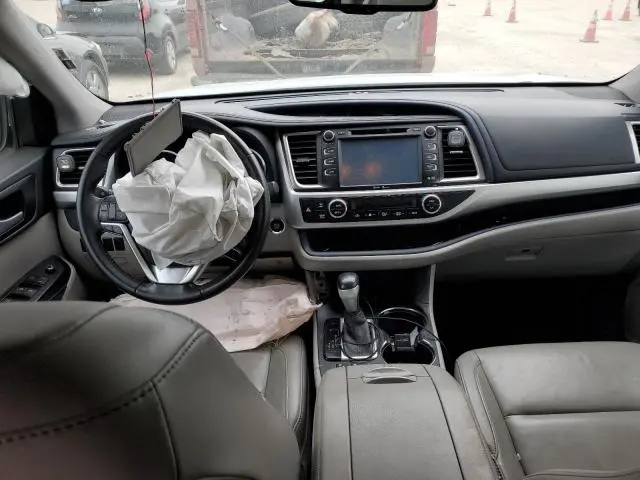 2015 TOYOTA HIGHLANDER XLE  
