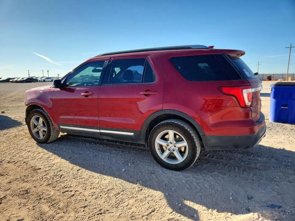 2017 FORD EXPLORER XLT  
