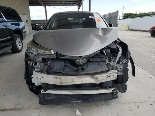 2019 TOYOTA C-HR XLE  