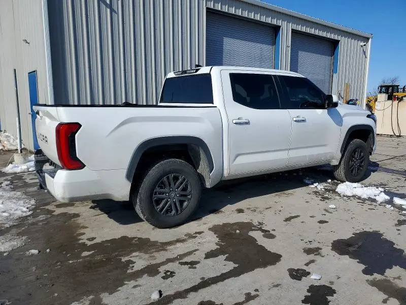 2025 TOYOTA TUNDRA CREWMAX SR  