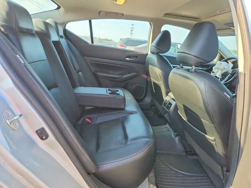2023 NISSAN ALTIMA SL  