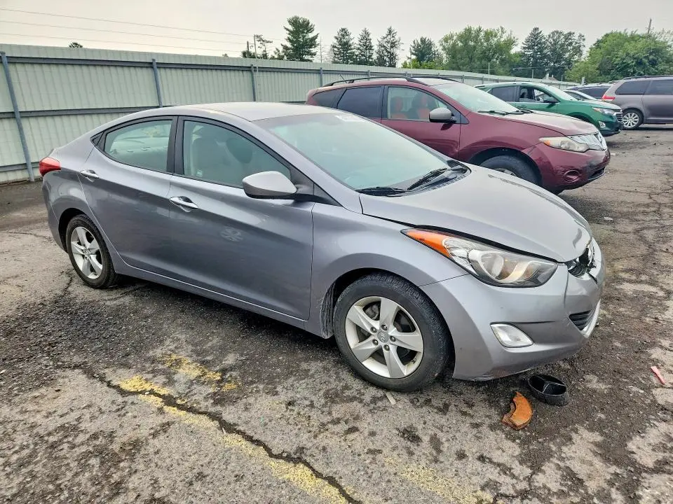 2012 HYUNDAI ELANTRA GLS  