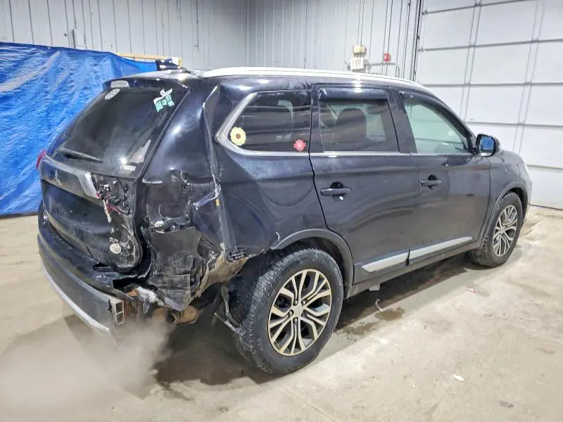 2017 MITSUBISHI OUTLANDER SE  