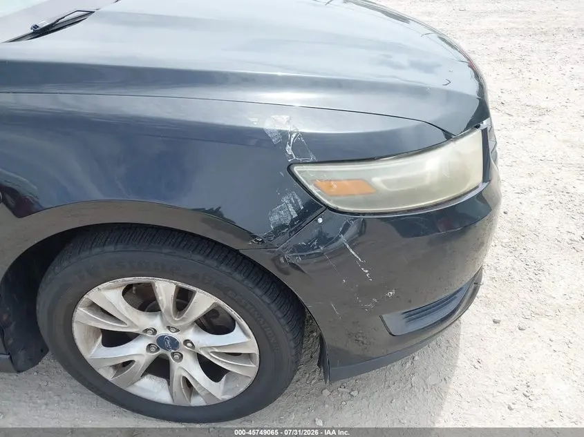 2013 FORD TAURUS LIMITED